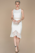 Миди Пригласительное Платье С Кружевами Белый ABK841