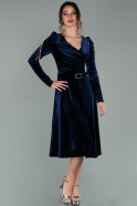 Миди Бархатное Пригласительное Платье Темно-синий ABK1162