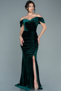 Длинное Велюровое Вечернее Платье Изумрудно-зеленый ABU2672
