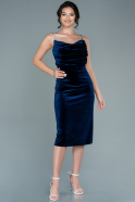 Миди Бархатное Пригласительное Платье Темно-синий ABK1522