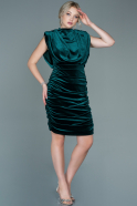 Короткое Бархатное Платье Изумрудно-зеленый ABK1533