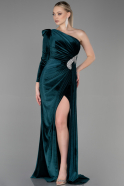 Длинное Велюровое Вечернее Платье Изумрудно-зеленый ABU2655