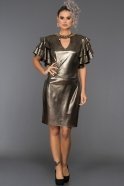 Короткое Вечернее Платье Черный-Золотой F7326