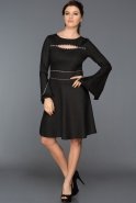 Короткое Вечернее Платье Черный AR37003