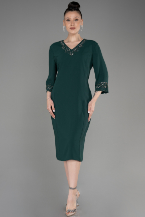 Платье для приглашения большого размера Миди Изумрудно-зеленый ABK2017