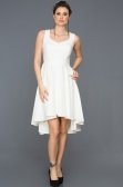 Beyaz Dekoltesiz Kısa Elbise ABK097